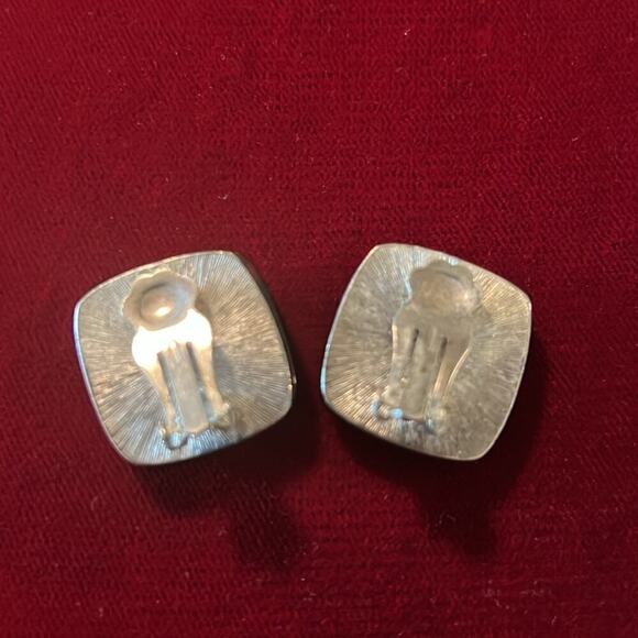 Vintage Clip Earrings - Picture 2 of 2